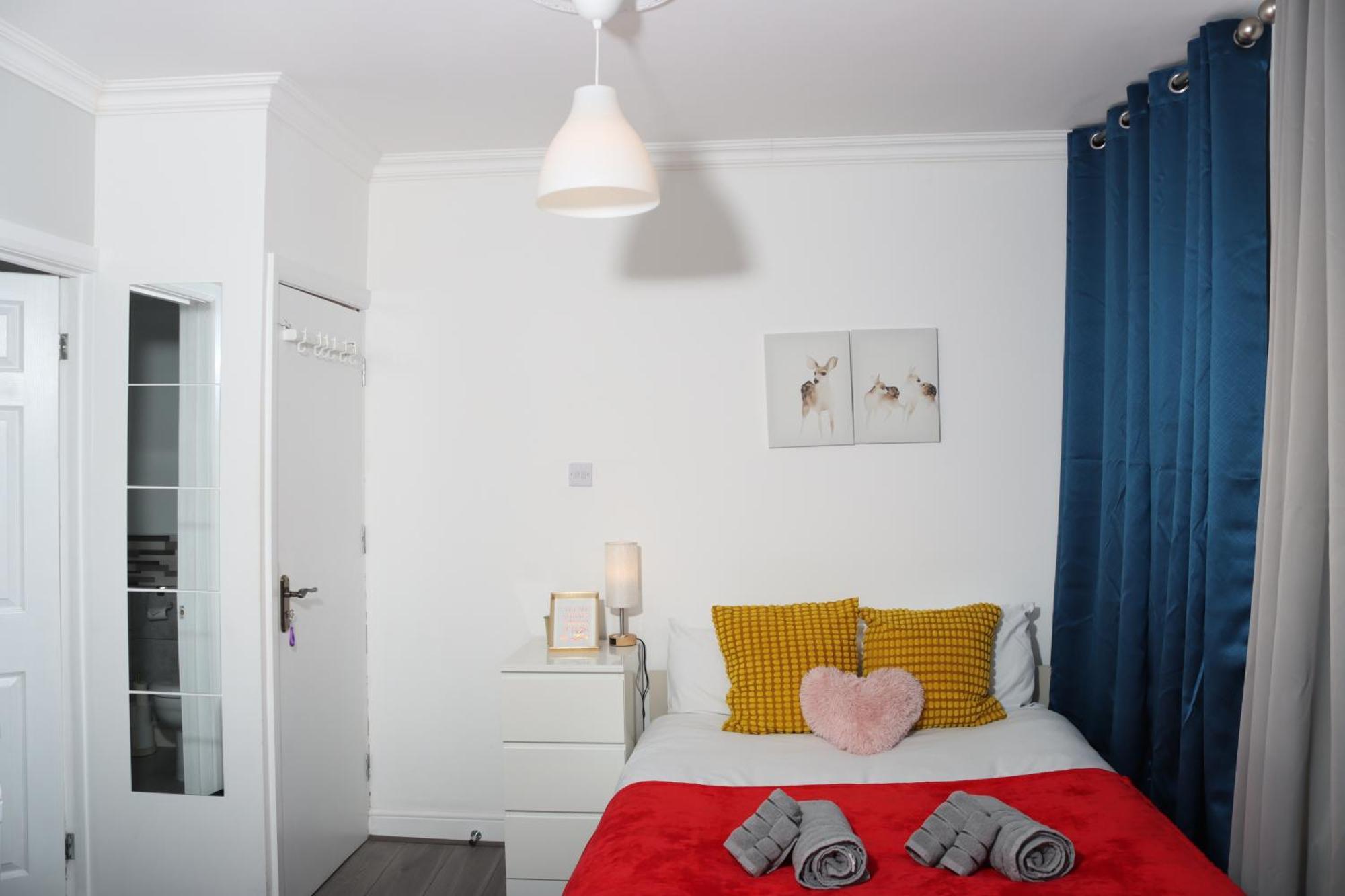 Cosy Studio With Kitchenette And Private Bathroom - 15Mins To Central London! Exterior foto